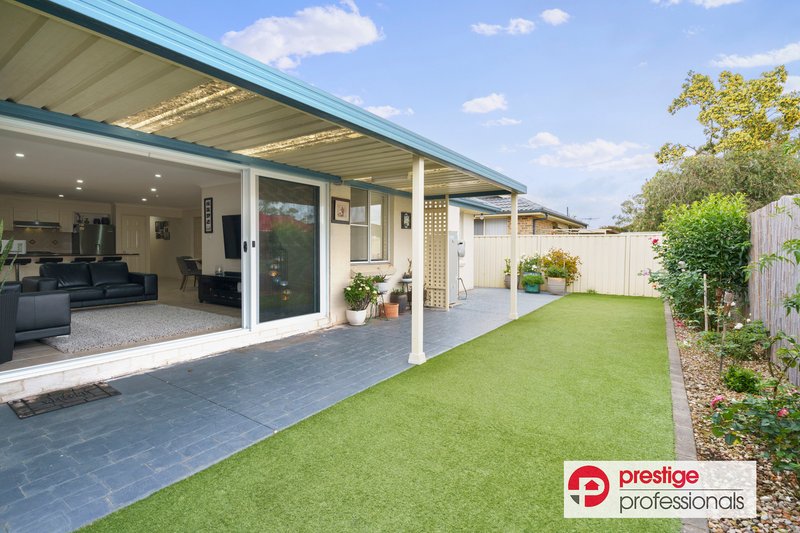 Photo - 15 Paroo Court, Wattle Grove NSW 2173 - Image 10