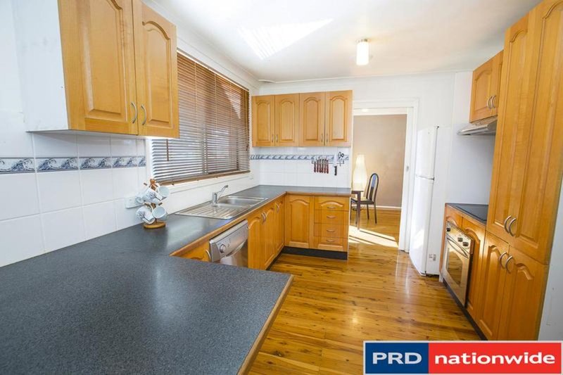 Photo - 15 Parsons Avenue, South Penrith NSW 2750 - Image 4