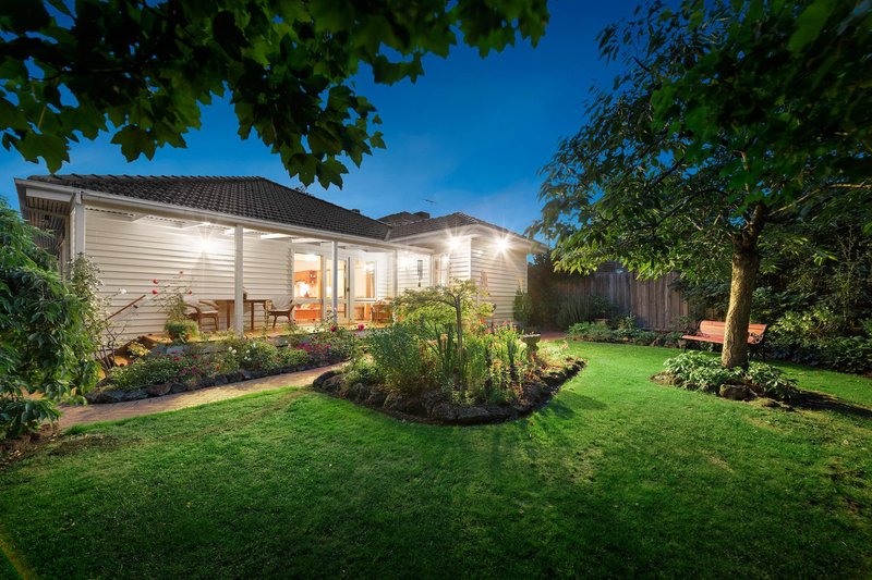 Photo - 15 Patricia Road, Blackburn VIC 3130 - Image 11