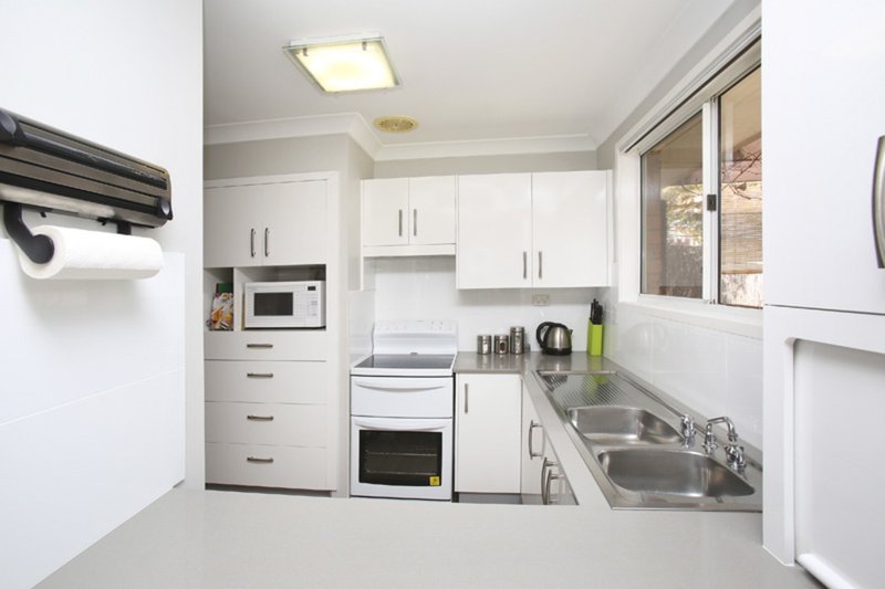 Photo - 15 Paul Crescent, Moss Vale NSW 2577 - Image 3