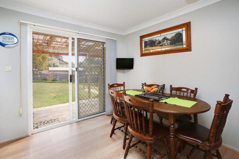 Photo - 15 Paul Crescent, Moss Vale NSW 2577 - Image 4