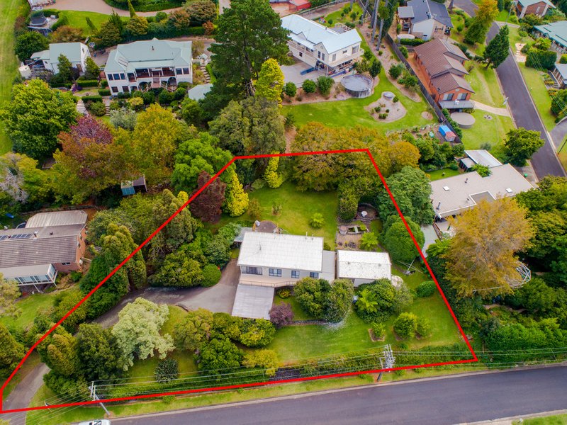 15 Pecks Road, Kurrajong Heights NSW 2758