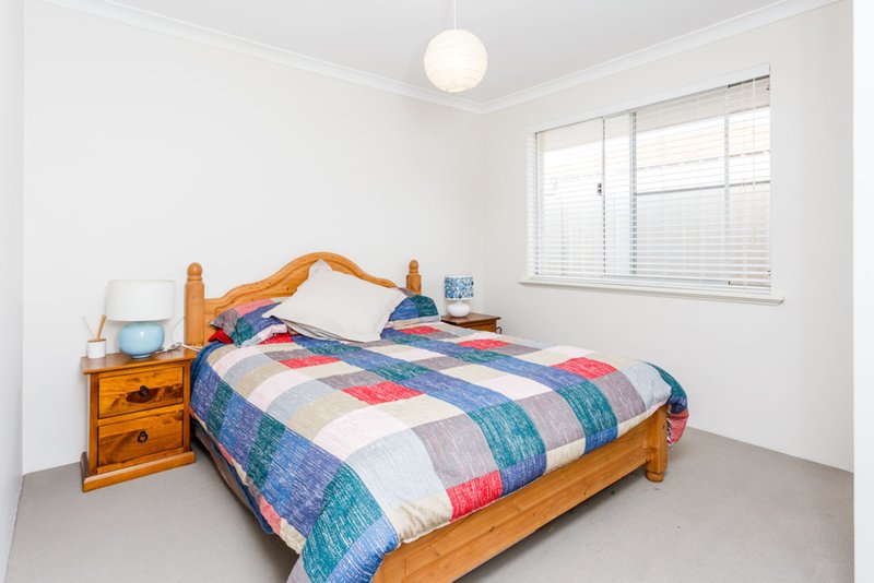 Photo - 15 Peel Road, Coogee WA 6166 - Image 12