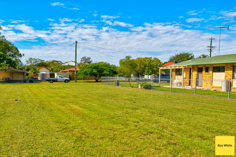 Photo - 15 Peile Street, Toogoolawah QLD 4313 - Image 6