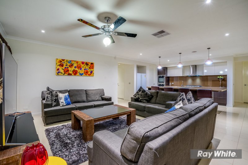 Photo - 15 Pembury Way, Wyndham Vale VIC 3024 - Image 9