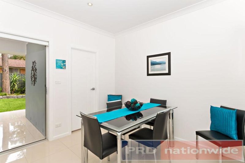 Photo - 15 Penrose Avenue, East Hills NSW 2213 - Image 4