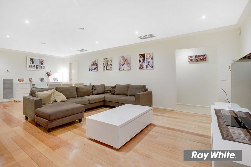 Photo - 15 Penrose Promenade, Tarneit VIC 3029 - Image 7