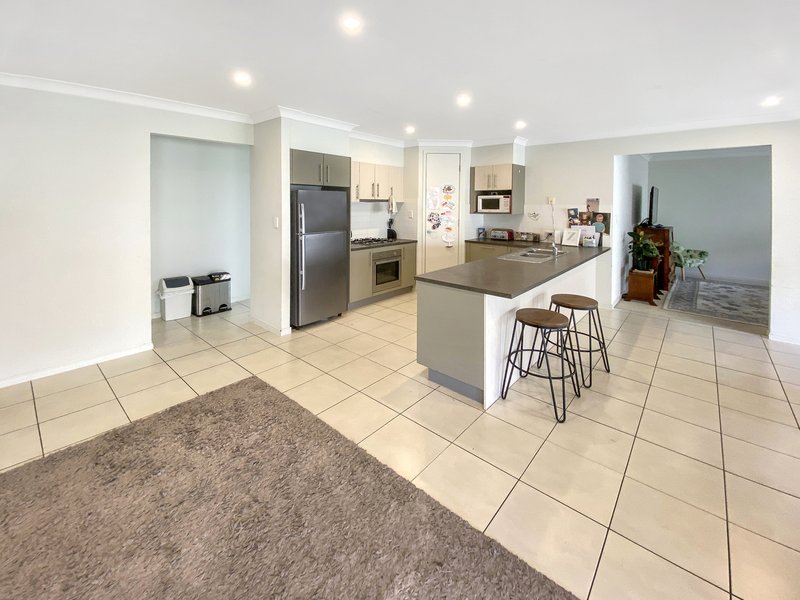 Photo - 15 Perception Rd , Nambour QLD 4560 - Image 2