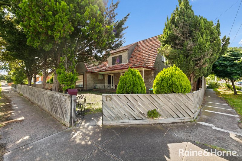 15 Percy St , St Albans VIC 3021