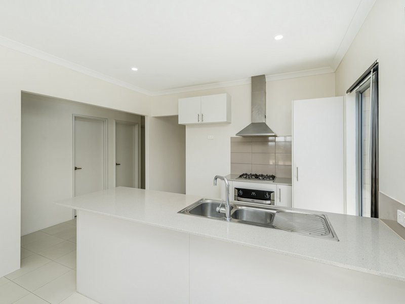 Photo - 15 Perlis Road, Brabham WA 6055 - Image 12