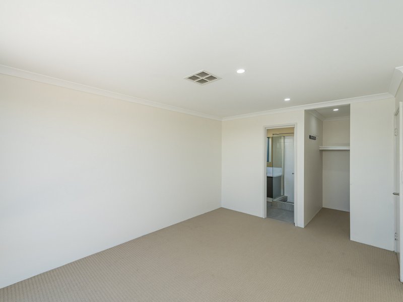 Photo - 15 Perlis Road, Brabham WA 6055 - Image 16