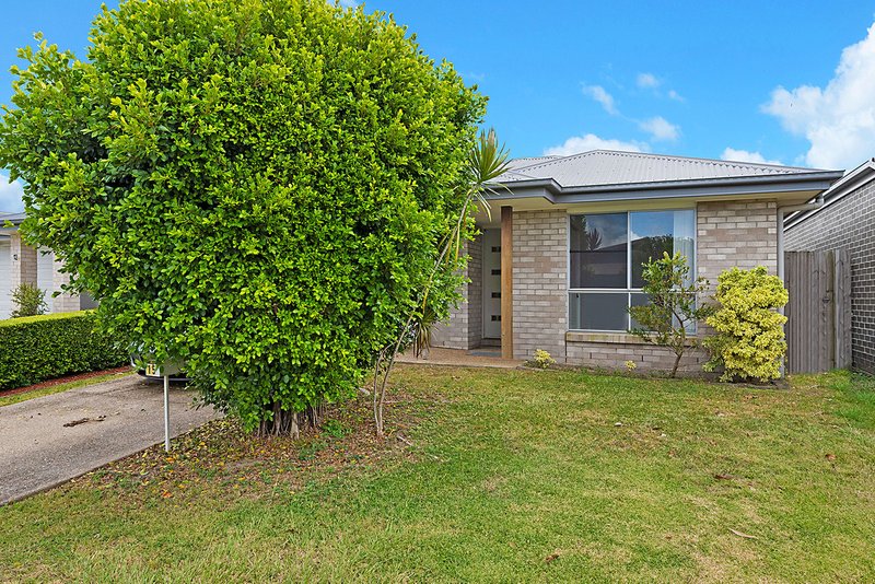 Photo - 15 Petrie Street, Caboolture South QLD 4510 - Image 14