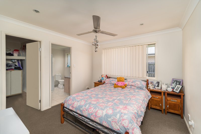 Photo - 15 Phoebe Way, Gleneagle QLD 4285 - Image 5