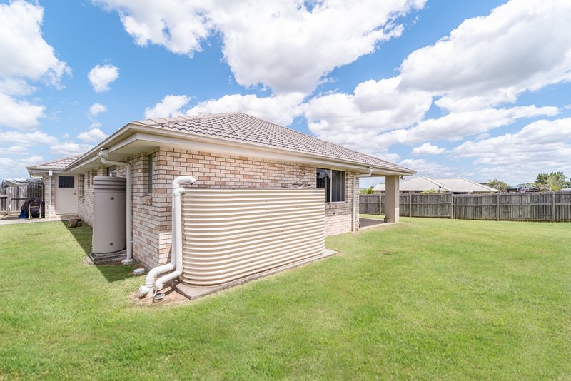 Photo - 15 Phoebe Way, Gleneagle QLD 4285 - Image 11