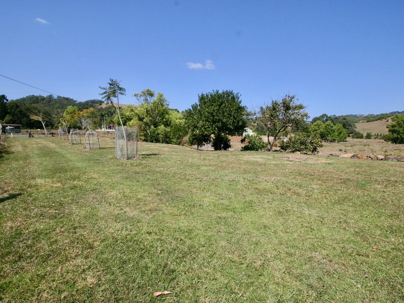 Photo - 15 Pinetree Place, Piggabeen NSW 2486 - Image 2