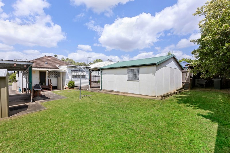 Photo - 15 Pioneer Street, Seven Hills NSW 2147 - Image 6