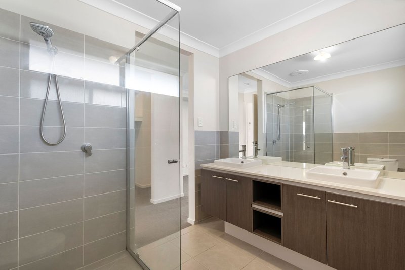Photo - 15 Pisces Court, Coomera QLD 4209 - Image 6