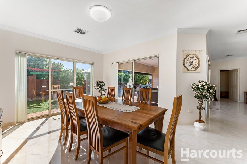 Photo - 15 Placid Waters Parade, Coodanup WA 6210 - Image 11