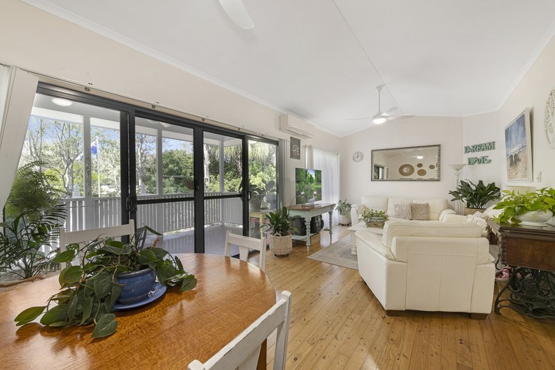 Photo - 15 Plum Tree Crescent, Moore Park Beach QLD 4670 - Image 8