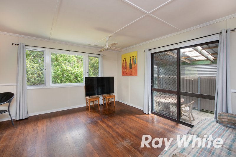 Photo - 15 Plunkett Street, Woodridge QLD 4114 - Image 6