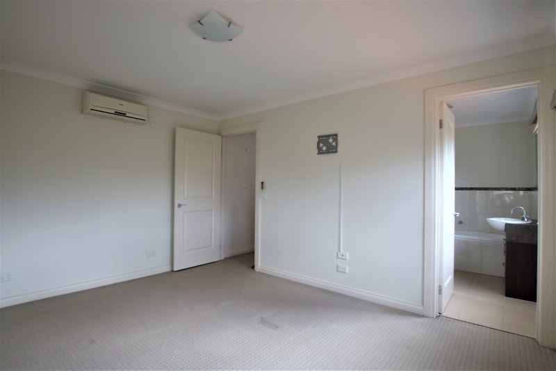 Photo - 1/5 Plymouth Avenue, Pascoe Vale VIC 3044 - Image 6