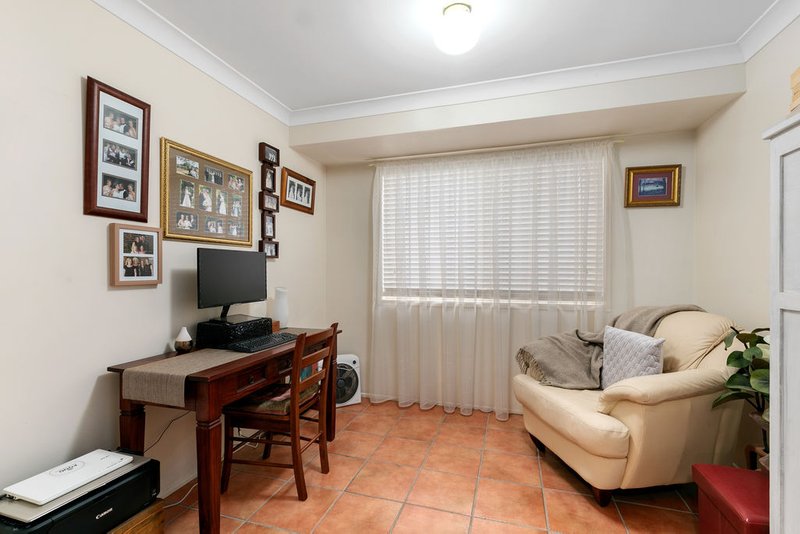 Photo - 15 Poinciana Street, Wynnum West QLD 4178 - Image 8