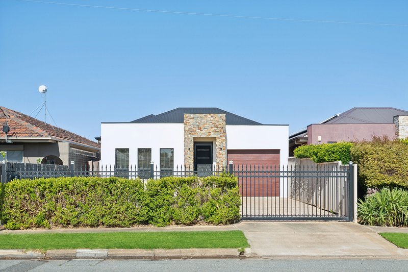 15 Poole Avenue, Woodville South SA 5011