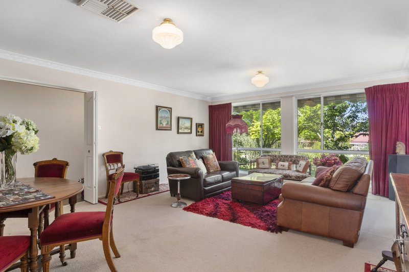 Photo - 15 Pope Street, Hughes ACT 2605 - Image 4