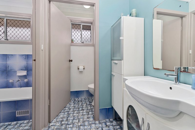 Photo - 15 Prairie Vale Road, Bossley Park NSW 2176 - Image 6