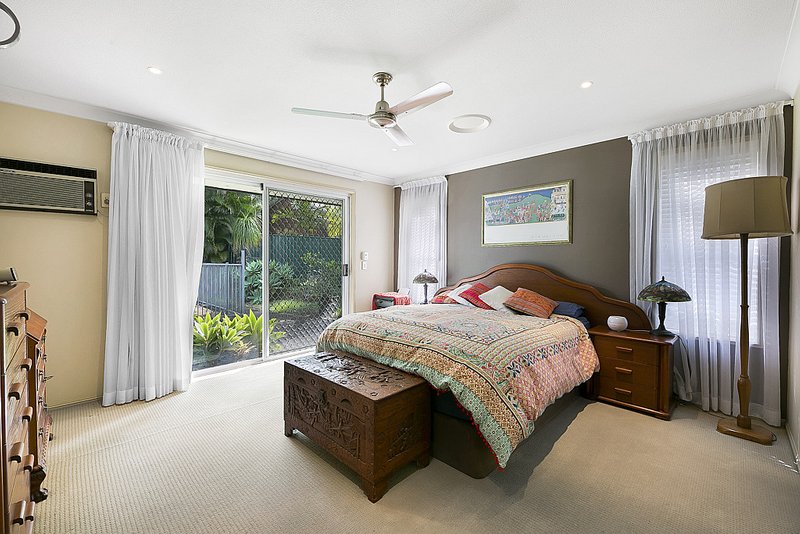 Photo - 15 Princeville Court, Robina QLD 4226 - Image 5