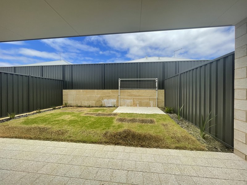 Photo - 15 Prismatic Drive, Baldivis WA 6171 - Image 9