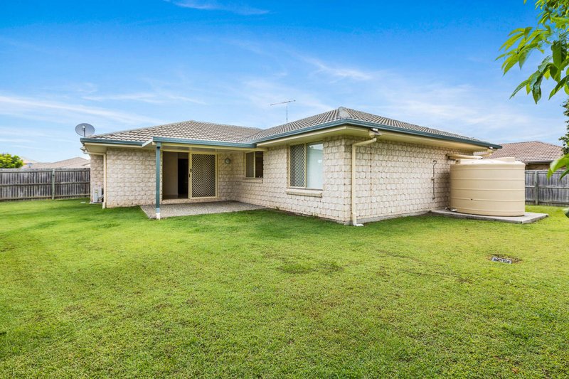 Photo - 15 Pumello Court, Bellmere QLD 4510 - Image 7