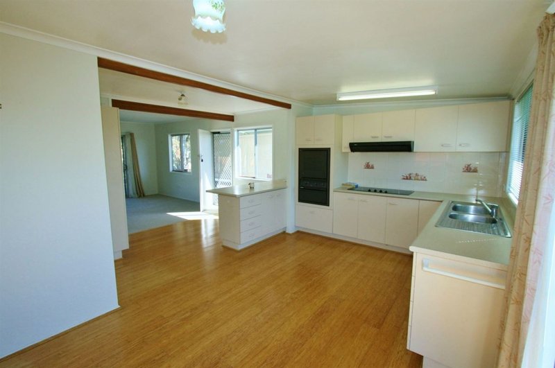 Photo - 15 Pumicestone St , Bellara QLD 4507 - Image 8