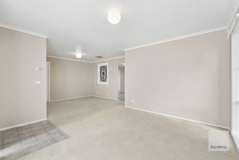 Photo - 15 Racecourse Road, Werribee VIC 3030 - Image 2