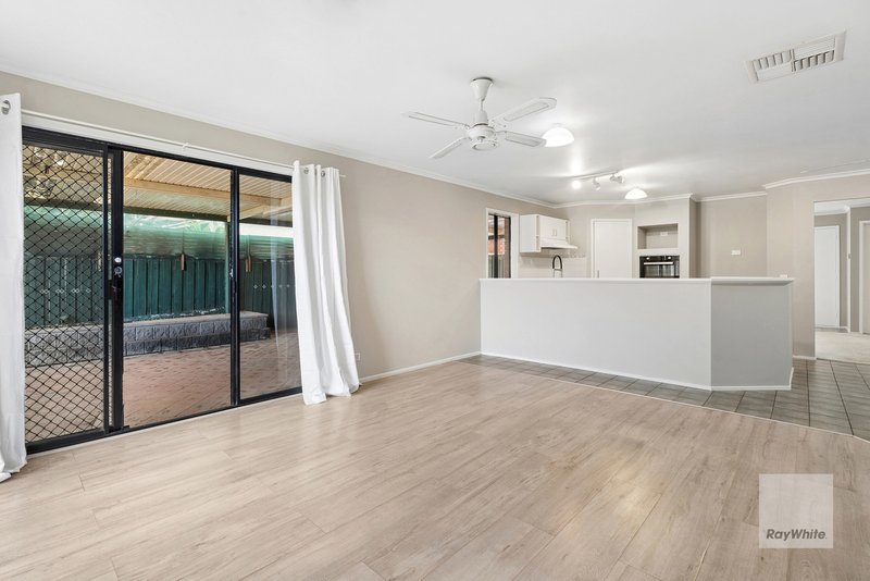 Photo - 15 Racecourse Road, Werribee VIC 3030 - Image 5