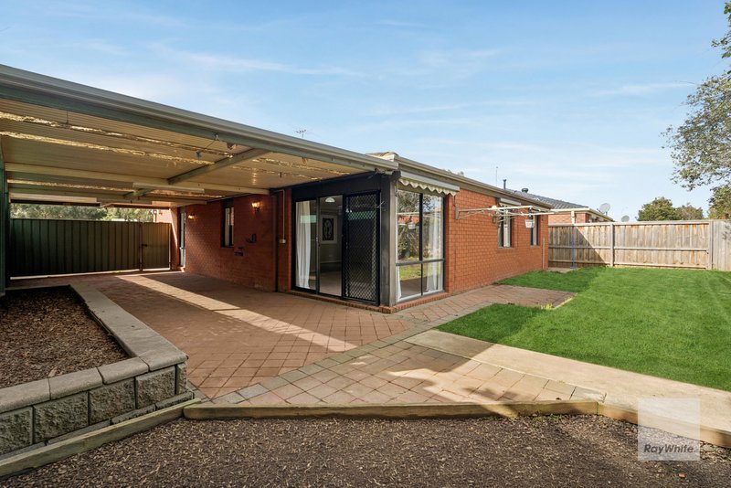 Photo - 15 Racecourse Road, Werribee VIC 3030 - Image 16