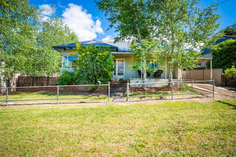 15 Railway Ave , Yackandandah VIC 3749