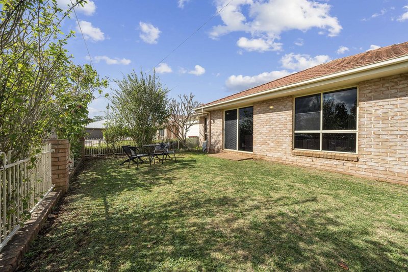 Photo - 1/5 Rama Court, Kearneys Spring QLD 4350 - Image 13