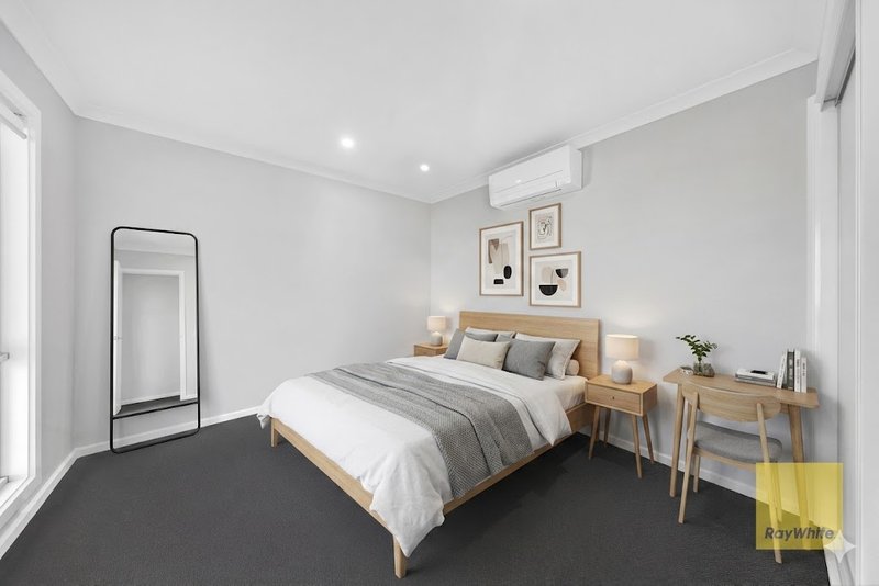 Photo - 15 Rathmines Road, Truganina VIC 3029 - Image 2