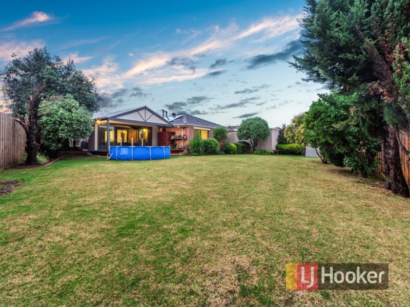 Photo - 15 Reeves Court, Hampton Park VIC 3976 - Image 13