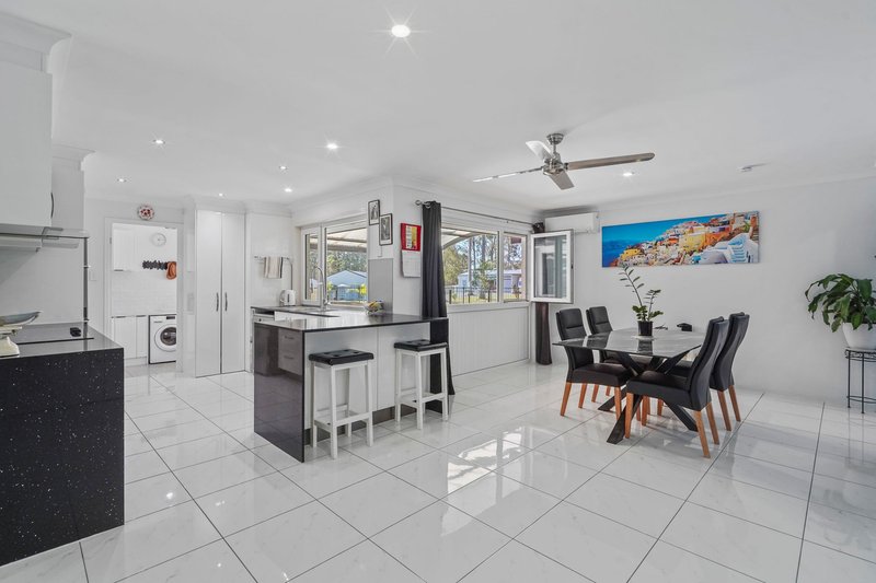 Photo - 15 Renford Court, Ormeau QLD 4208 - Image 5