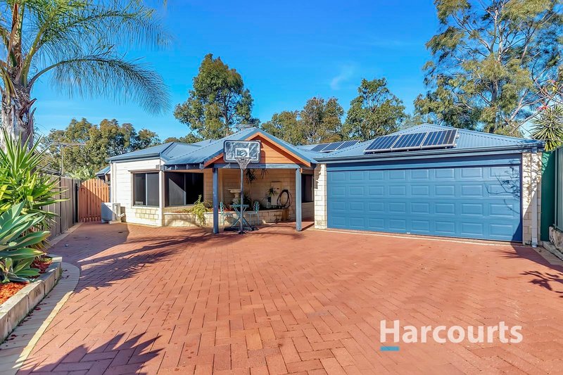 Photo - 15 Retreat Green, Banksia Grove WA 6031 - Image 9