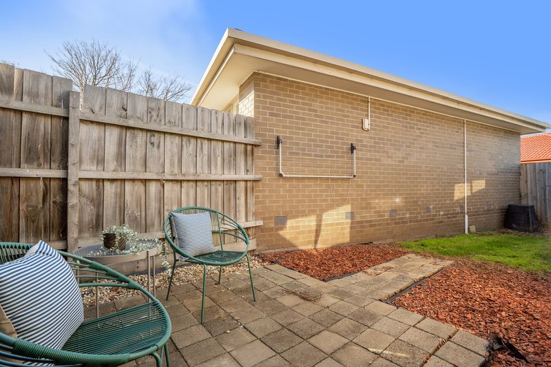 Photo - 1/5 Rhoden Court, Dandenong North VIC 3175 - Image 9