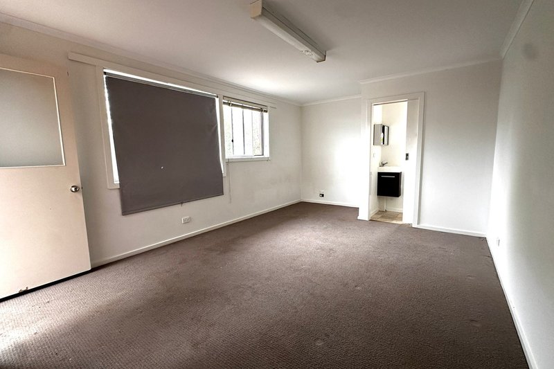 Photo - 15 Richardson Street, Narre Warren VIC 3805 - Image 6