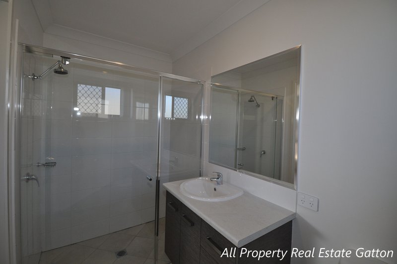 Photo - 1/5 Richmond Terrace, Plainland QLD 4341 - Image 12