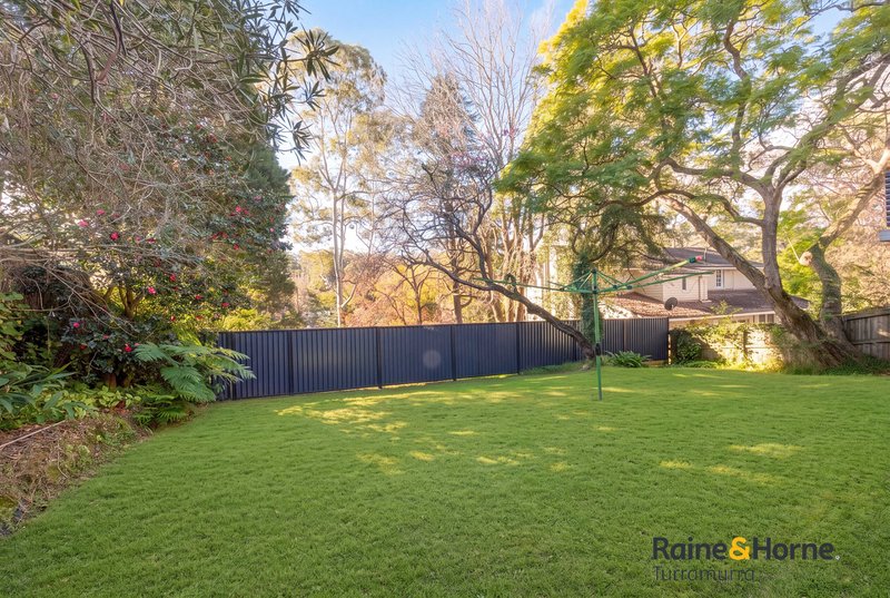 Photo - 15 Riddles Lane, Pymble NSW 2073 - Image 6
