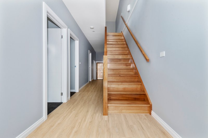 Photo - 15 Rihanna Street, Greenvale VIC 3059 - Image 4
