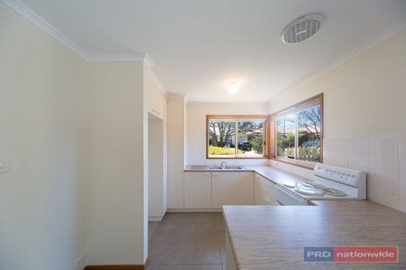 Photo - 15 Riley Close, Ngunnawal ACT 2913 - Image 3