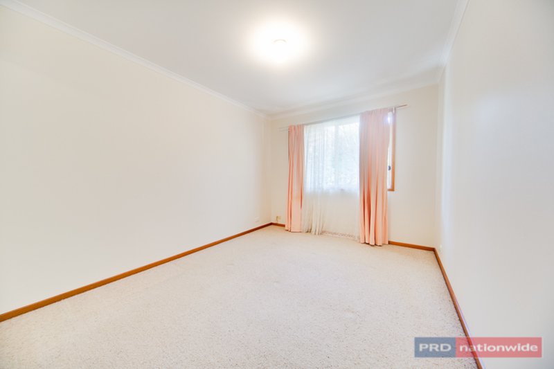 Photo - 15 Riley Close, Ngunnawal ACT 2913 - Image 7