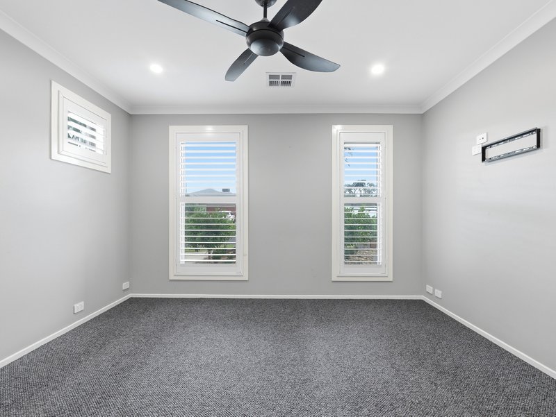 Photo - 15 Riley Terrace, Tarneit VIC 3029 - Image 20